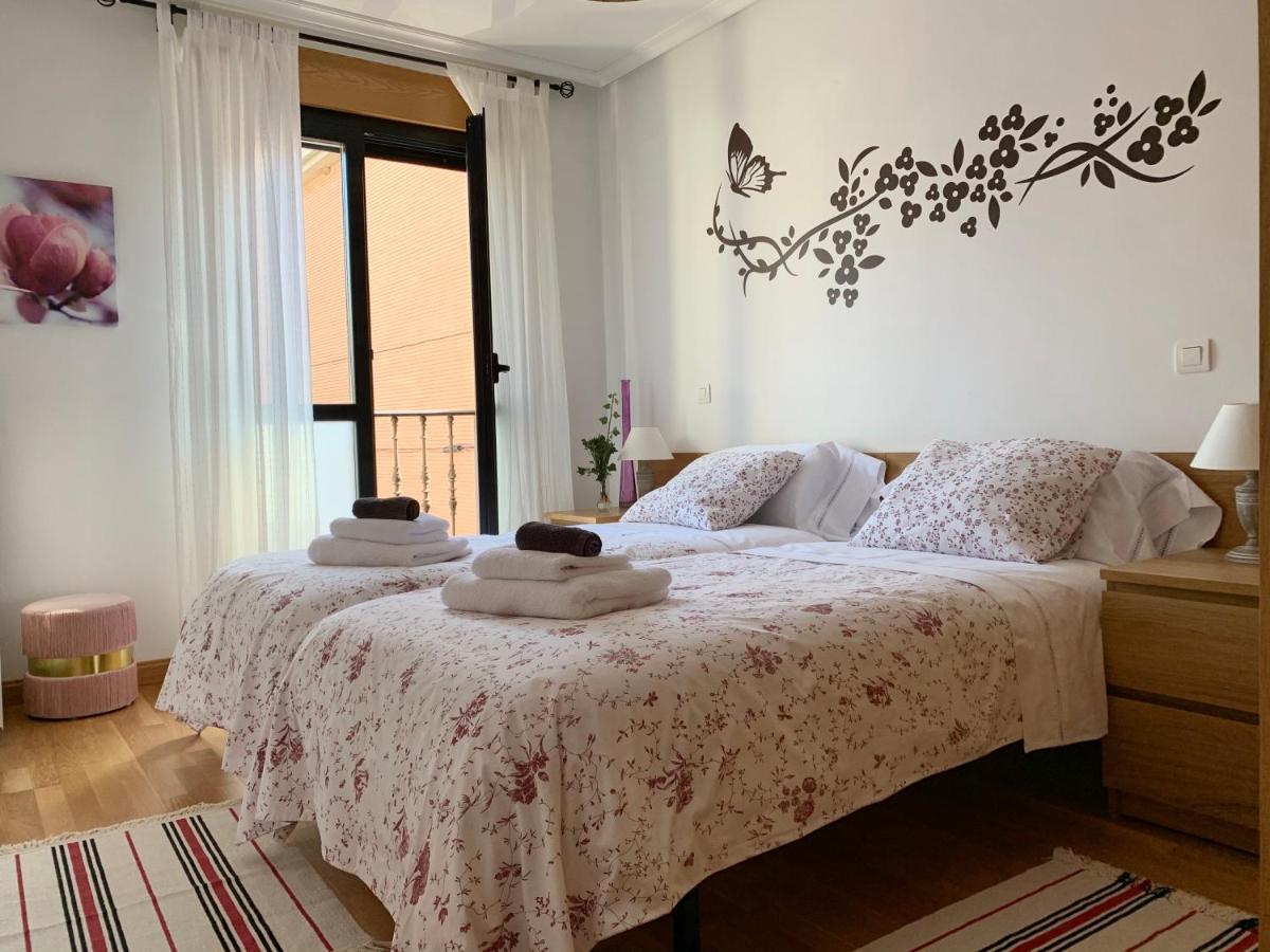 Appartamento La Vie En Rose Piso En El Centro Briviesca Esterno foto